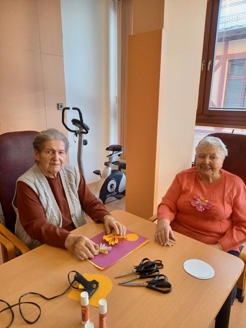 Výtvarné činnosti - Motýl z&nbsp;papíru 1